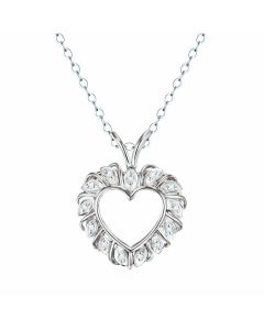 14K White Gold Elegant Diamond Heart Pendant